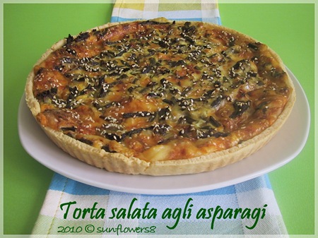 Torta salata agli asparagi