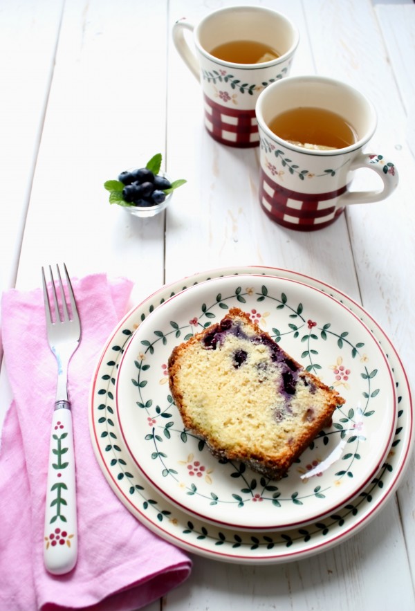 Plumcake ai mirtilli, ricetta plumcake ai mirtilli con sciroppo alla menta, blueberry loaf cake recipe