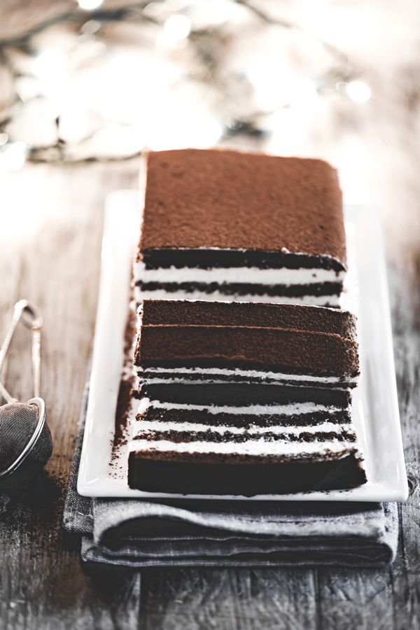Chocolate rum layer cake - Torta a strati al cacao e rum