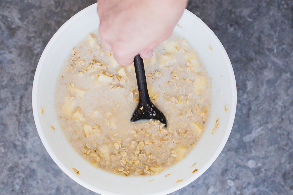 Porridge di mele allo sciroppo d’acero - porridge - porridge di mele - Apple and Maple Baked Oatmeal - food photography - Guest post - OPSD blog - The Modern Proper blog