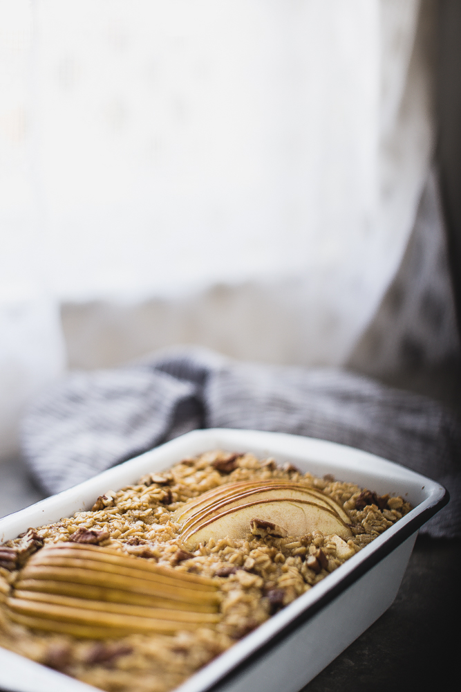 Porridge di mele allo sciroppo d’acero - porridge - porridge di mele - Apple and Maple Baked Oatmeal - food photography - Guest post - OPSD blog - The Modern Proper blog