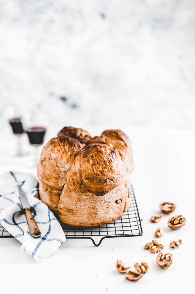 pane alle noci - ricetta pane alle noci fatto in casa - walnut bread - walnut bread recipe